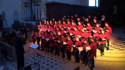 Concert 2016 01 24 (partie 2) des Petits Chanteurs de la Cité d'Angers organisé par les Amis des Orgues de La Ménitré
