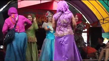 SUNDANESE -  manuk japati