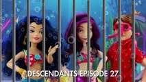 Ariel saves Mal & Evie Mermaids & Saves Ben after Ariel Defeats Ursula. DisneyToysFan