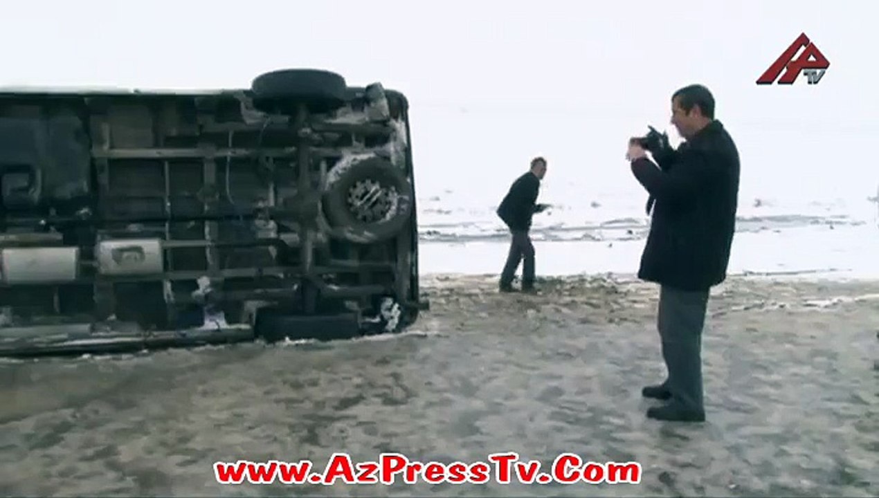 Yollar buz bağladı, mikroavtobus aşdı: Bakı-Qazax magistralında qəza...