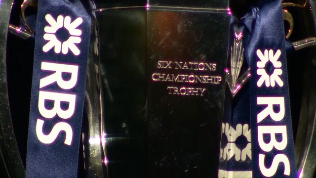 XV de France - Six nations : la première pierre de Novès