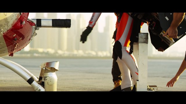 Реактивный человек над Дубаем – проект Jet Man (4К)