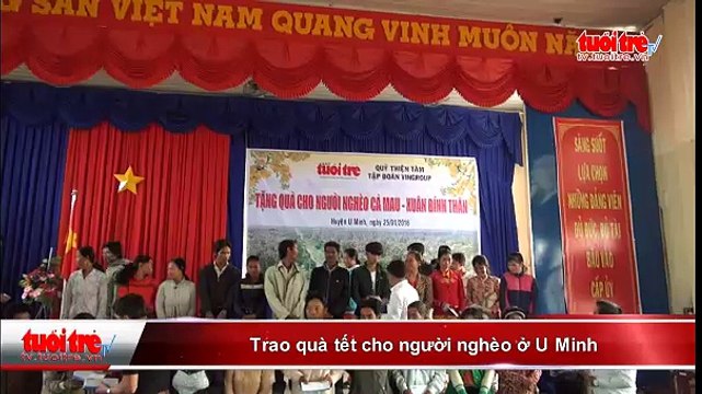 Trao quà tết cho người nghèo ở U Minh