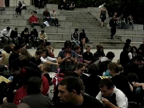 Indo à Bercy (2007.05.19) - File d'attente (1)