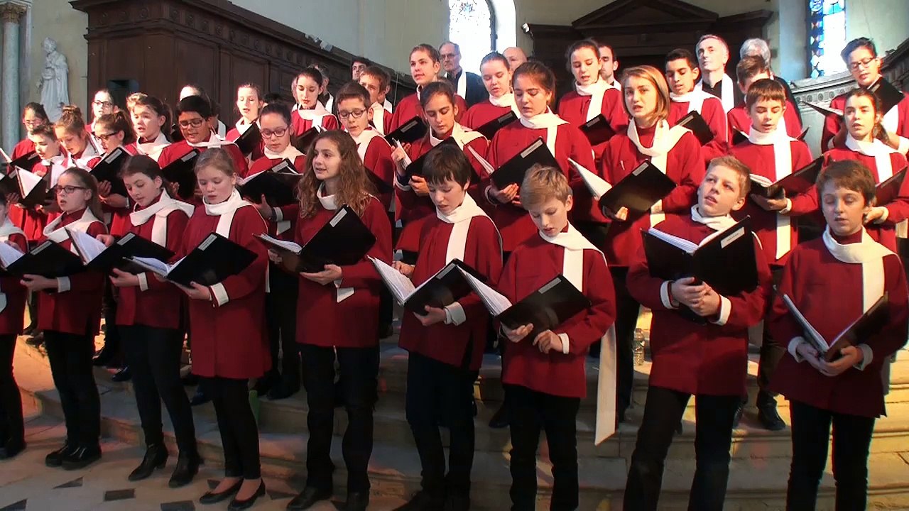 Concert 2016 01 24 (partie 1) des Petits Chanteurs de la Cité d'Angers organisé par les Amis des Orgues de La Ménitré