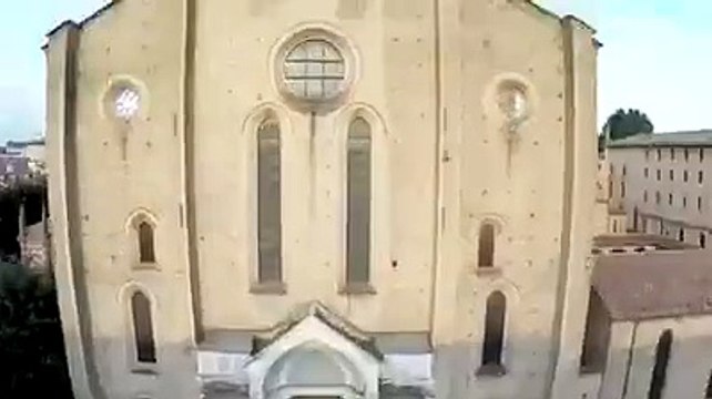 Giancarlo Magalli nella puntata dell'Ispettore Coliandro