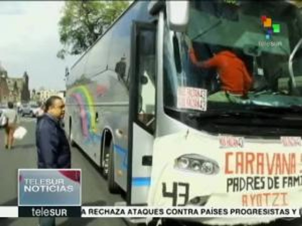 México: padres de 43 normalistas exigen justicia a la SCJN