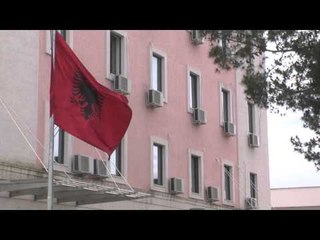 Report TV - 5 milionë lekë gjyqtares, shpallet në kërkim biznesmeni Ervin Braho