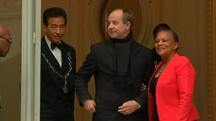 Passation de pouvoir : Taubira accueille Urvoas place Vendôme