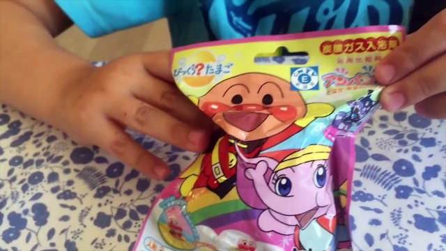 Doraemon Bath Balls Anpanman Bath Balls ドラえもん入浴剤 ドラえもん バスボール Bath Bomb アンパンマンバスボール Toy Videos