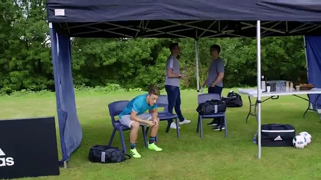 Chew On This feat. Mesut Özil -- adidas Football (News World)