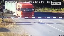 Un train percute un camion en République tchèque