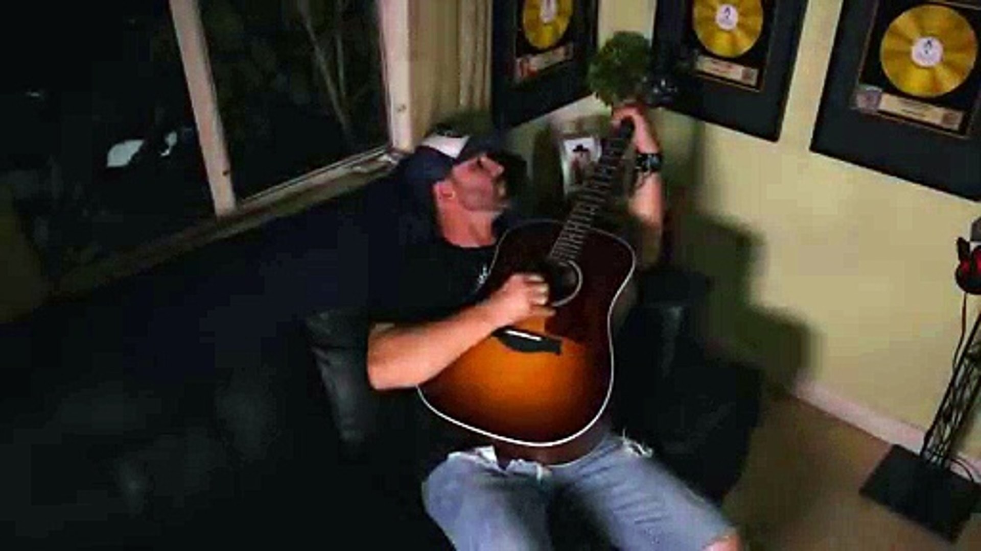 Gregor Ross - Miles Away -