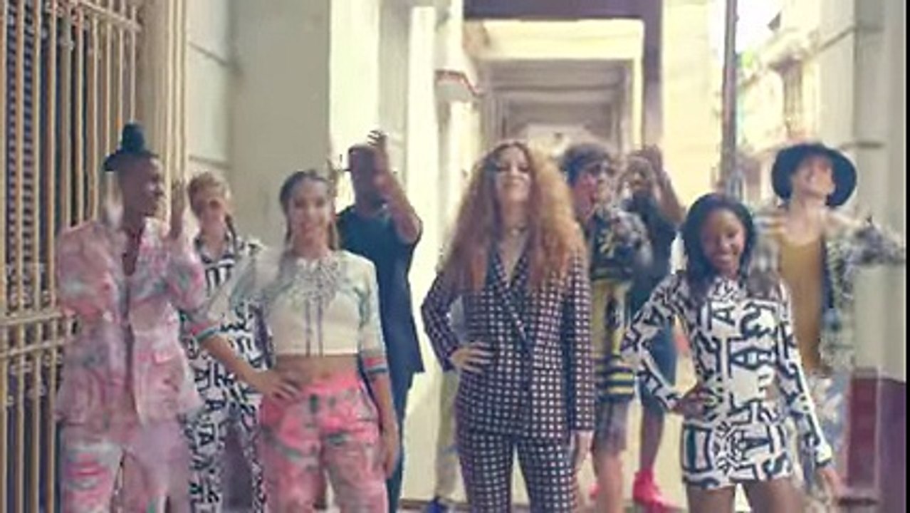 Jess Glynne - Ain't Got Far To Go [Official Video]