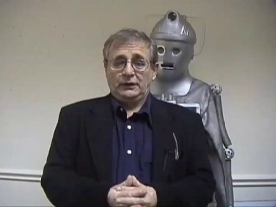 Loose Cannon The Moonbase Extras Sylvester McCoy Interview LC18