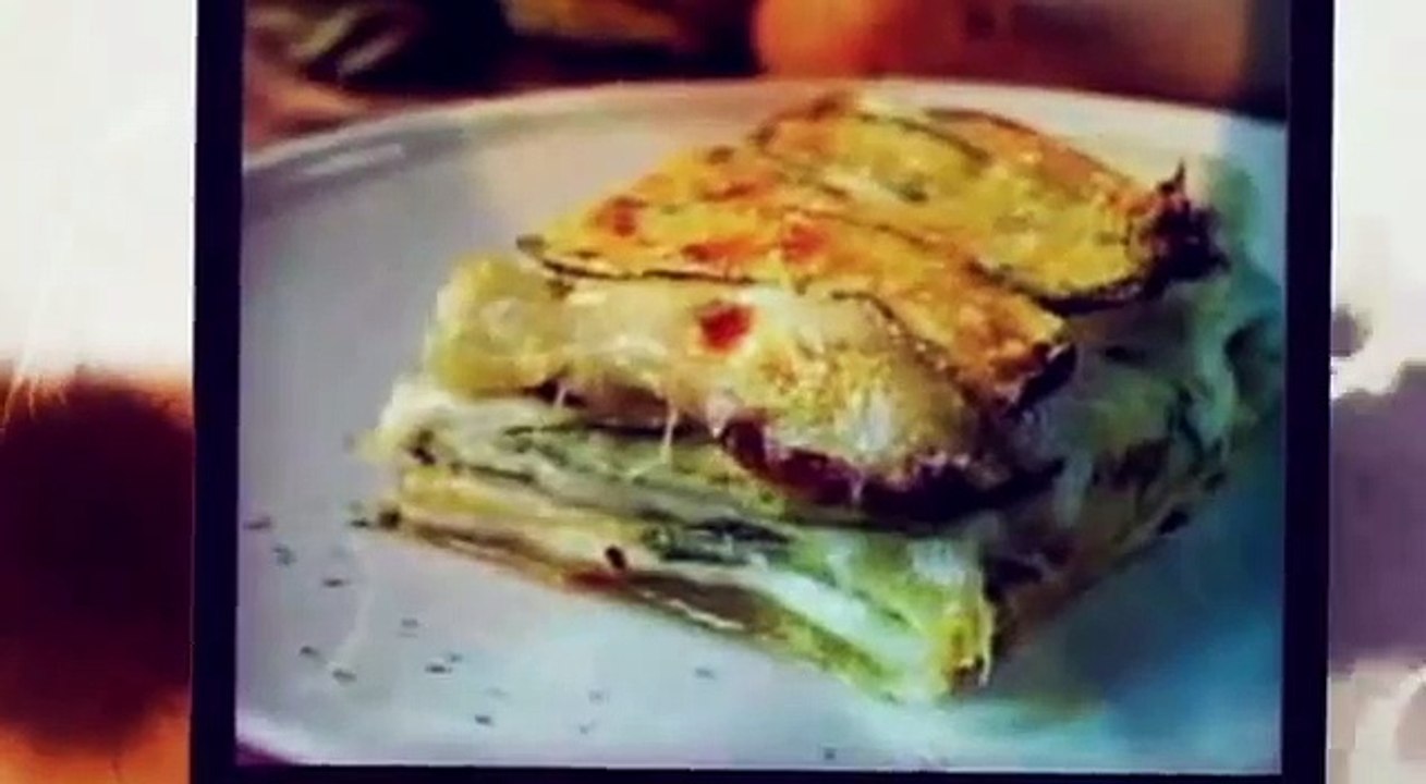 Ricetta veloce parmigiana di zucchine,Quick recipe zucchini parmigiana,快速配方西葫蘆parmigiana，