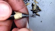 Artist Carves Two Hearts out of Pencil Tip