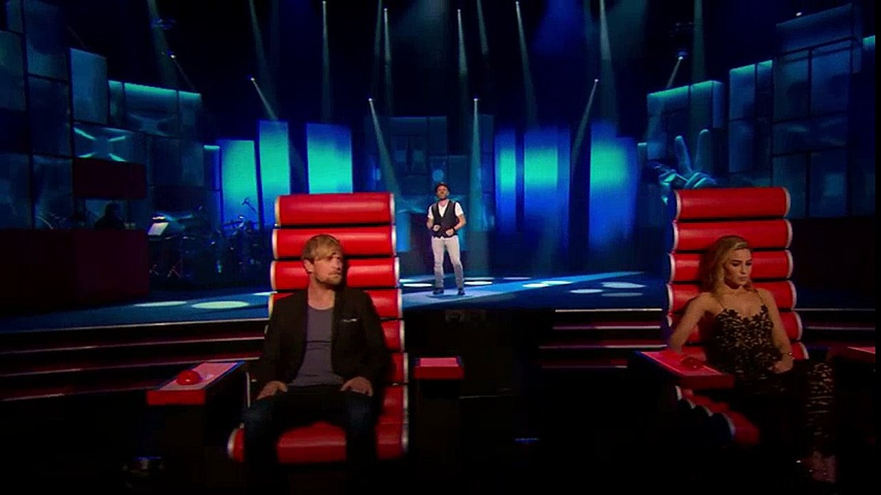 Nigel Connell - Desire - The Voice of Ireland - Blind Audition - Series 5 Ep4
