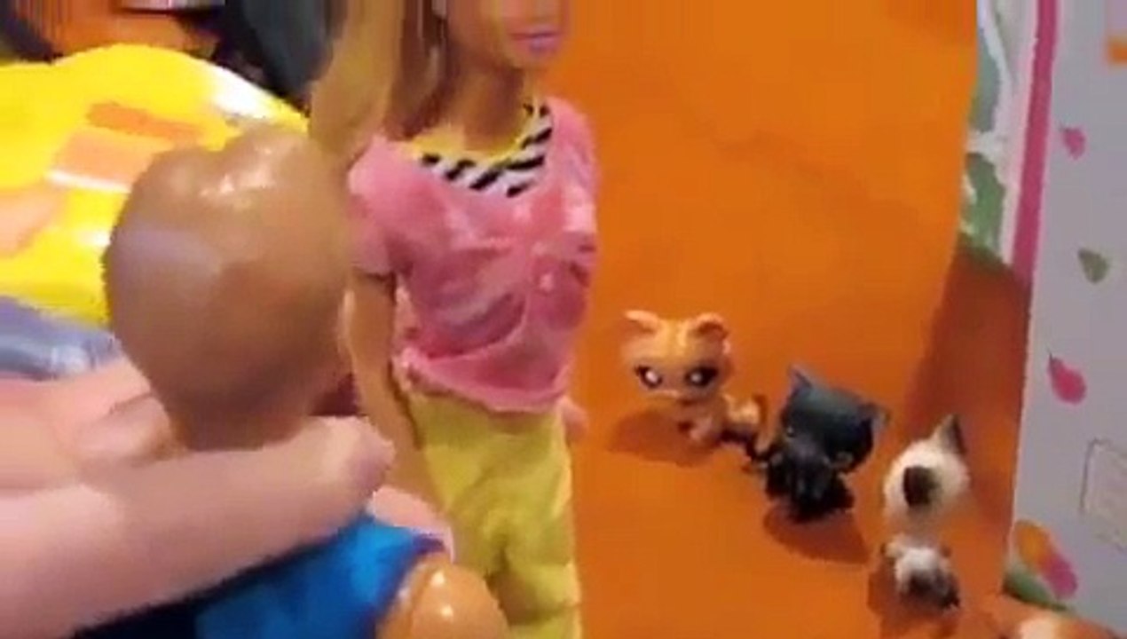 Barbie and Ricky Adopt Pets