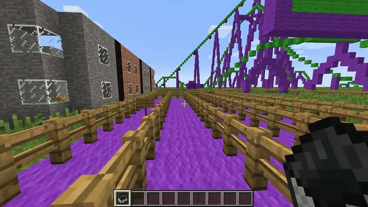 Minecraft- THE JOKER ROLLER COASTER - Custom Map