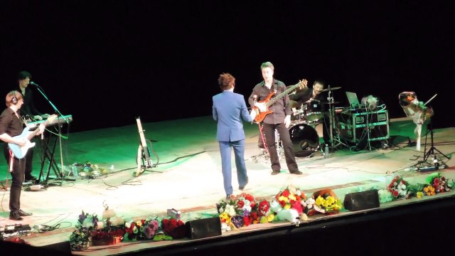 «Давай друг друга украдём» (конец), «Продивитас», светлячки. А.Бон (С.-Петербург, 30.04.2015) (Мария Баулина)