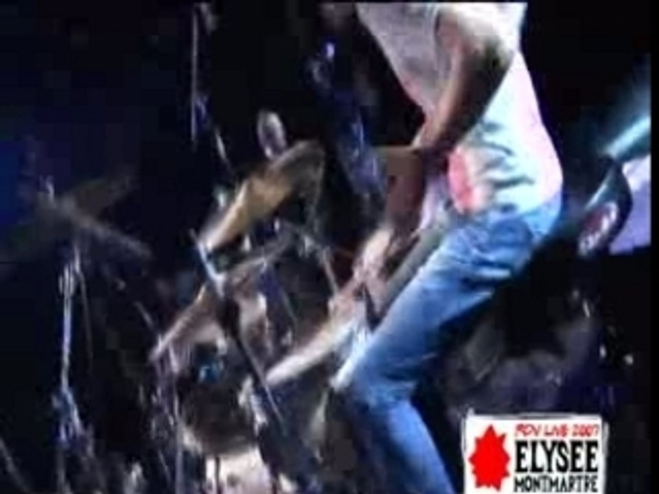 Medi and The Medicine Show at Elysée Montmartre