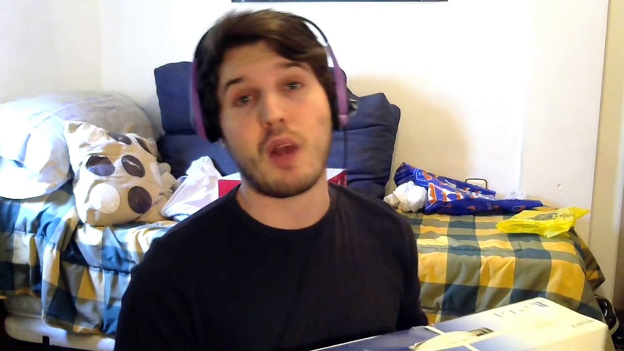 PLAYSTATION 4 UNBOXING : Rafyta Hype De esta sexy consola y el UNBOXING SECRETO SUPER FAIL !