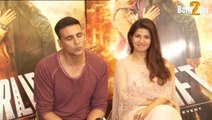 Akshay Kumar Reaction On Aamir Khan Wanting To Work With Sunny Leone - Bollywood Celebs