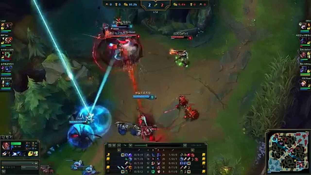 Purge deft entire enemy formation with Lucian