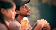 Shahrukh Khan and Ice Cream - 61st FILMFARE Awards 2015 - Promo