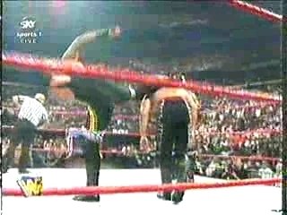 le premier rock bottom de the rock