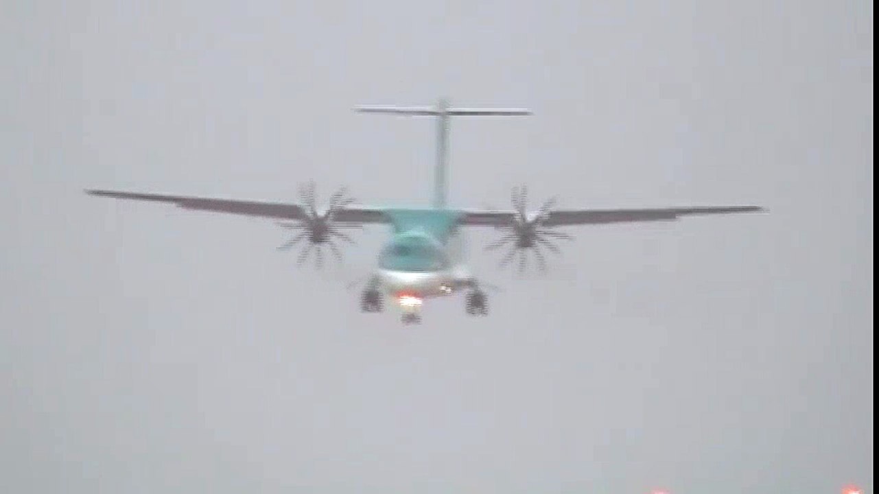 Extremely  Difficult Aer Lingus Regional Crosswind Landing @ Cork Airport .  Crosswind Landing
