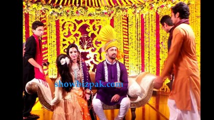 Atif Aslam Wedding : Mehndi Function
