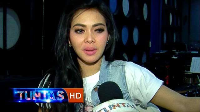 Mengapa Syahrini Rahasiakan Pacarnya? - Tuntas 28 Januari 2016