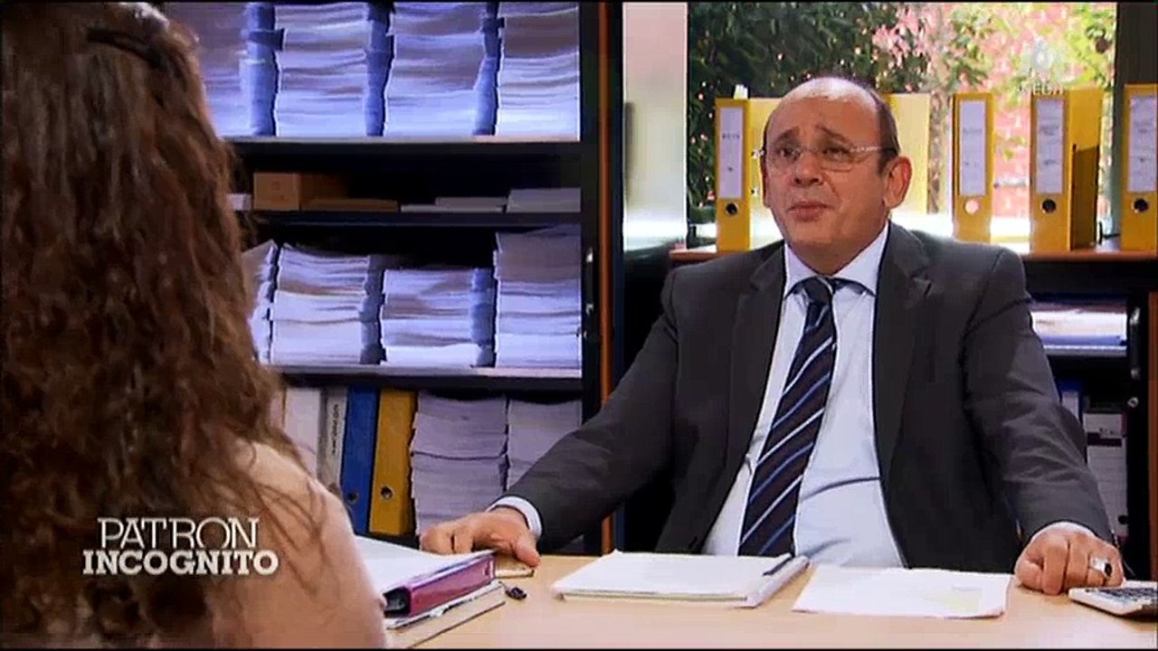 Dans "Patron Incognito", un patron touché par une employée va lui proposer un changement de vie - Regardez