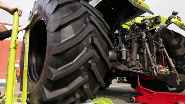 JPs Tractortaxi Episode 2 | Claas Axion | Traktor Taxi | Tractor Taxi | AgrartechnikHD