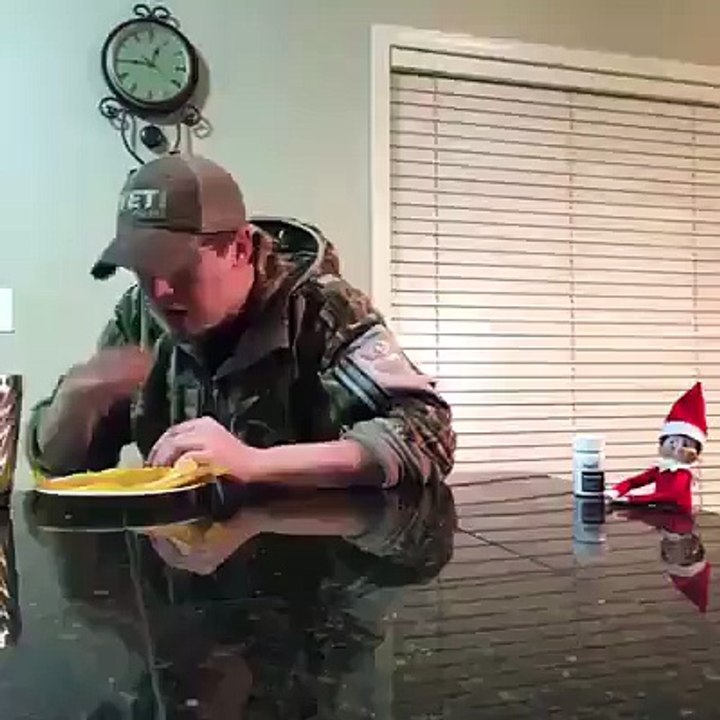 HAHAH ÖDÜ KOPTU GARİBİMİN