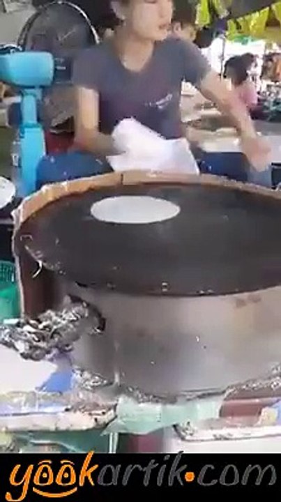 Ablanın pişirme tekniği görülmeye değer.