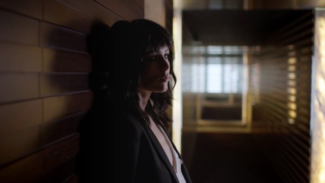 Pub Yves Saint Laurent : Black Opium Nuit Blanche [HD]