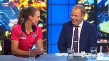 Ellyse Perry chats about playing cricket with a broken ankle, the state of women's sport & her one weakness ‪