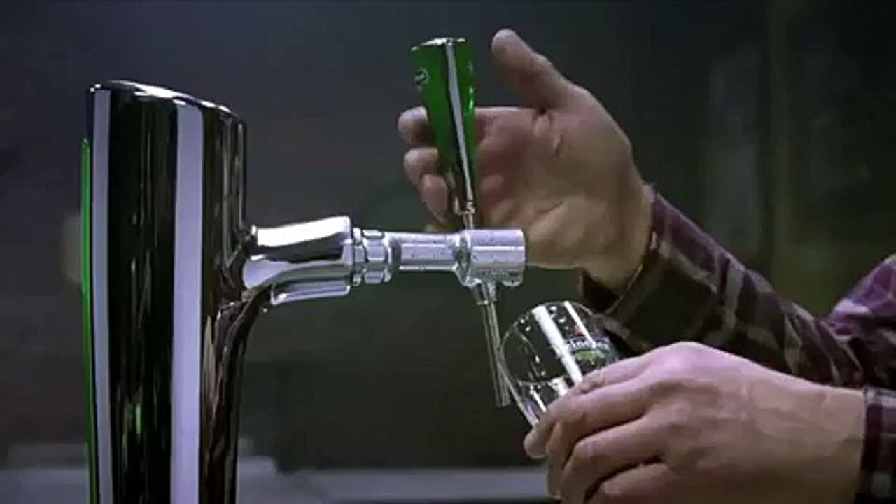 Ye Hotel Hai ya Kya Hai - Duniya ki Hal Chez yaha pe milti hai