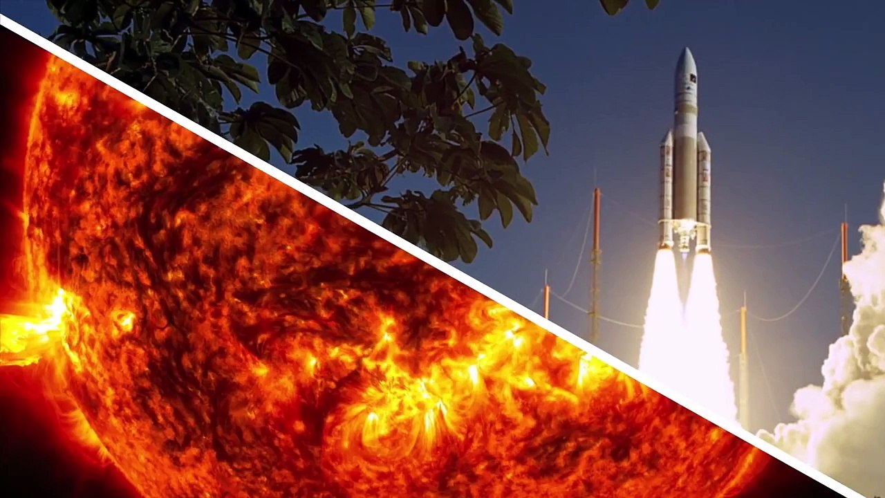 Soyouz docking to the ISS with interstellar soundtrack