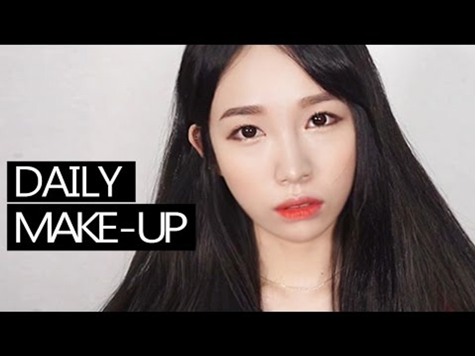 [뷰티DaDa] 요즘 언니들이 평소에 하고 다니는 메이크업은?? 귀여움이 돋보이는 데...