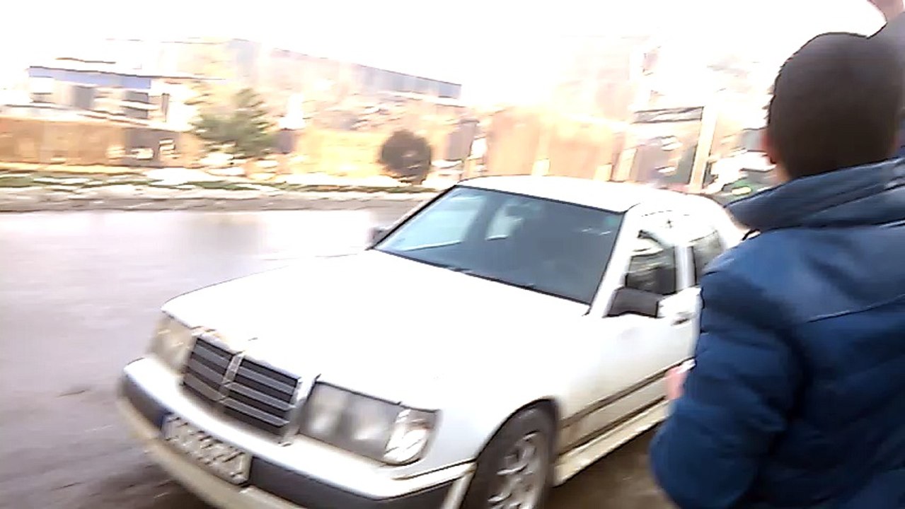 nxensit hedhin gur bore ne drejtin te kamionit me mall nga serbia