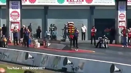 هذا الشخص منع ملموت بطريقة غريبة جداً تفرج