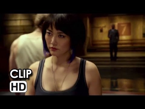 Pacific Rim - Clip Ufficiale Italiana - E' un dialogo, non una lotta