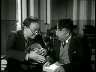 MIL ESTUDIANTES Y UNA MUCHACHA JOAQUIN PARDAVE