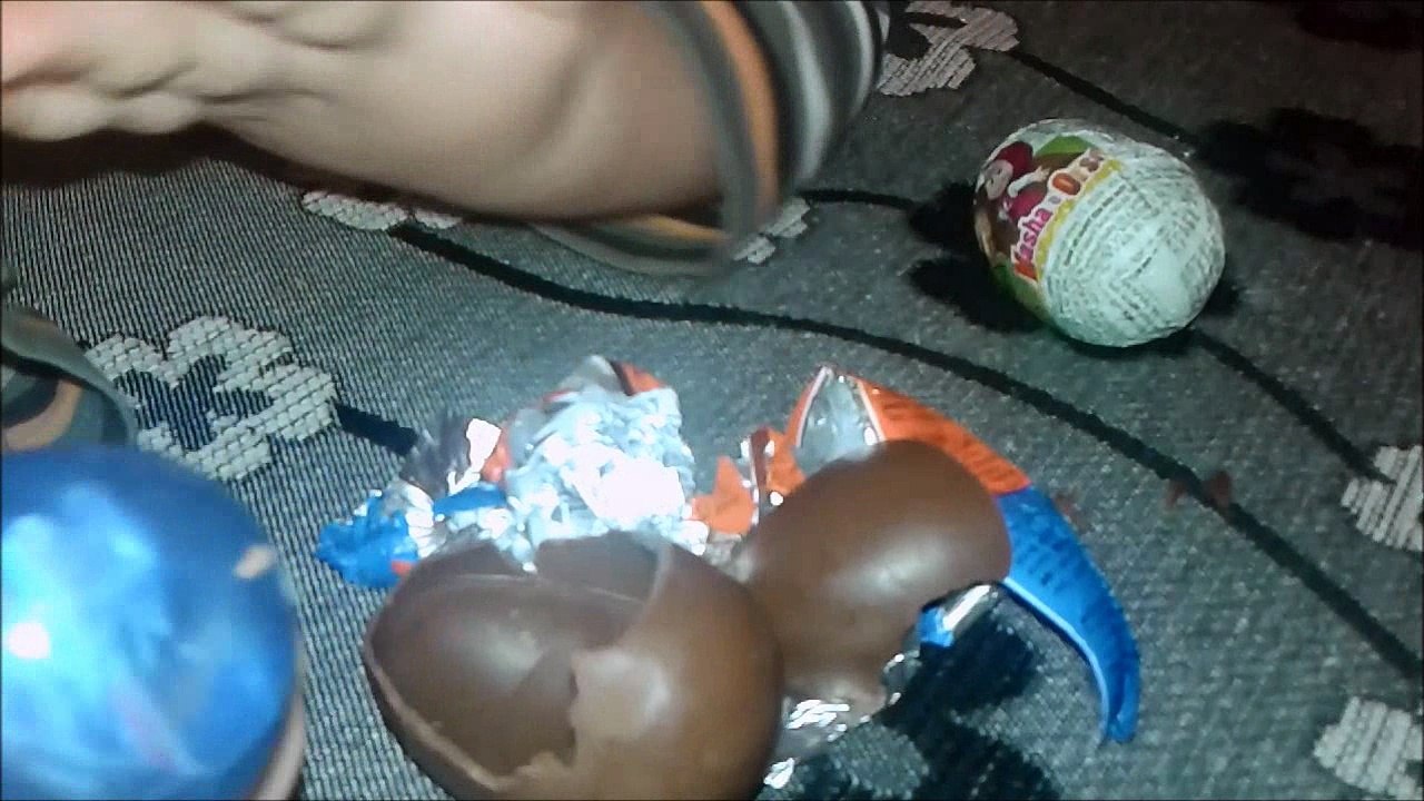 Apertura uova di Masha & Orso e Hotwheels/Opening eggs of Masha and Bear and Hotwheels