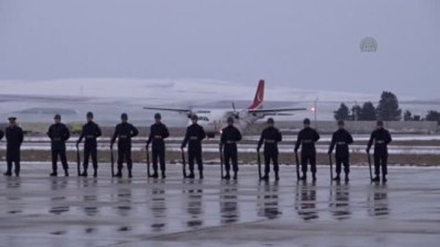 Sur'da Şehit Düşen Piyade Uzman Çavuş Ateş'in Cenazesi