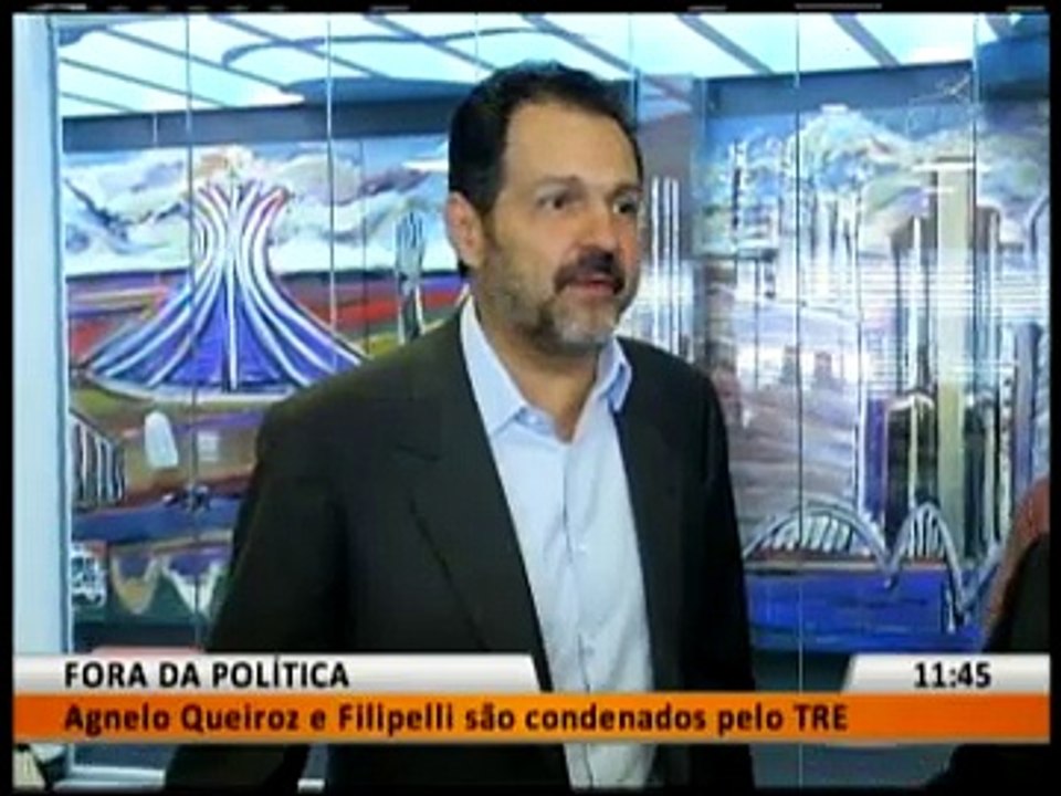FORA DA POLÍTICA